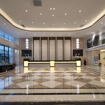 فندق Ramada Plaza By Wyndham إنشي المظهر الخارجي الصورة