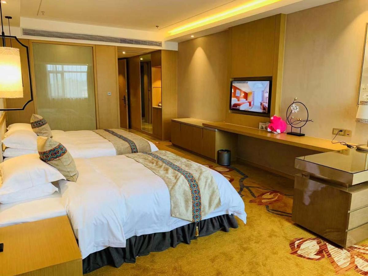 فندق Ramada Plaza By Wyndham إنشي المظهر الخارجي الصورة